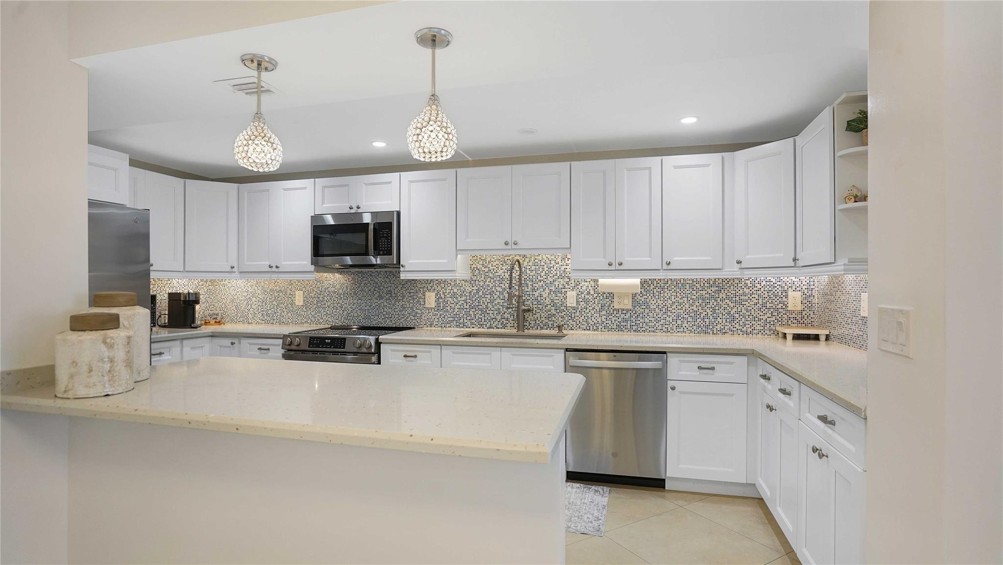 3430 Galt Ocean Drive # 802 — Photo 4