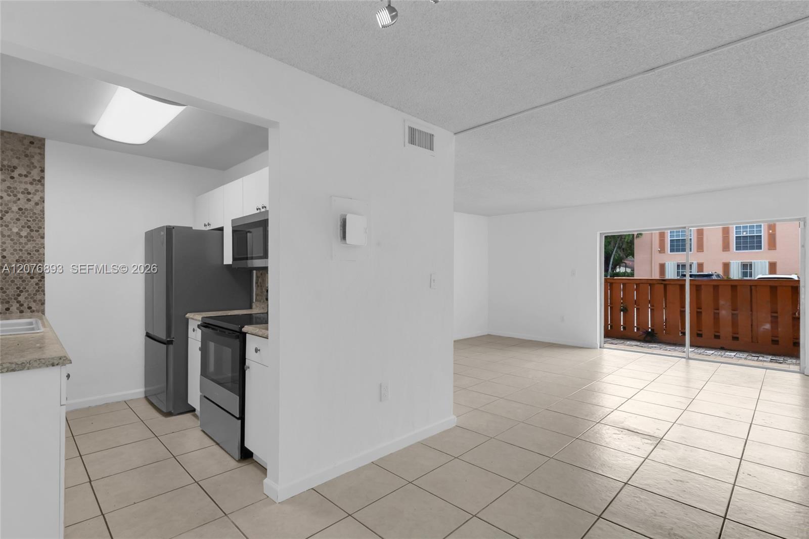 7100 Fairway Dr # K11 — Photo 4