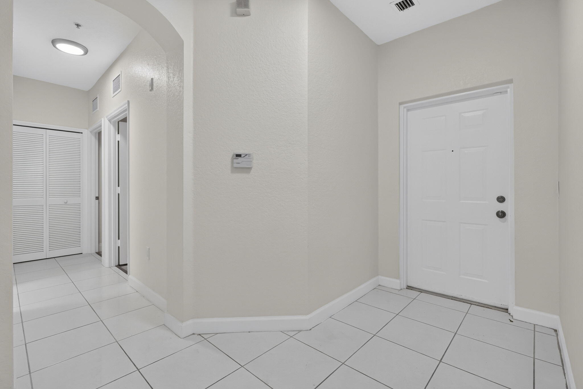 2103 SHOMA Drive # 122 — Photo 4