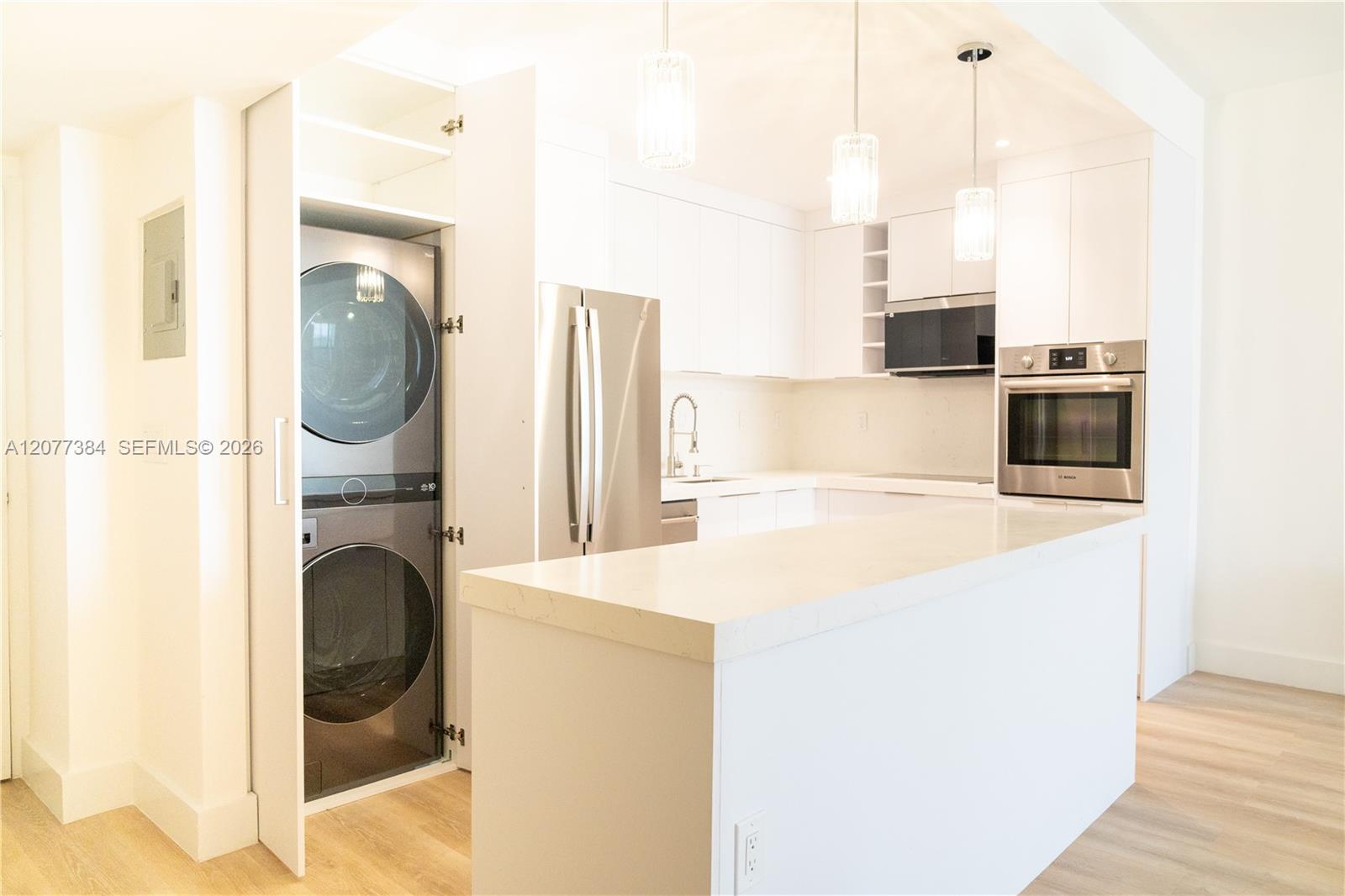 19390 Collins Ave # 24 — Photo 3