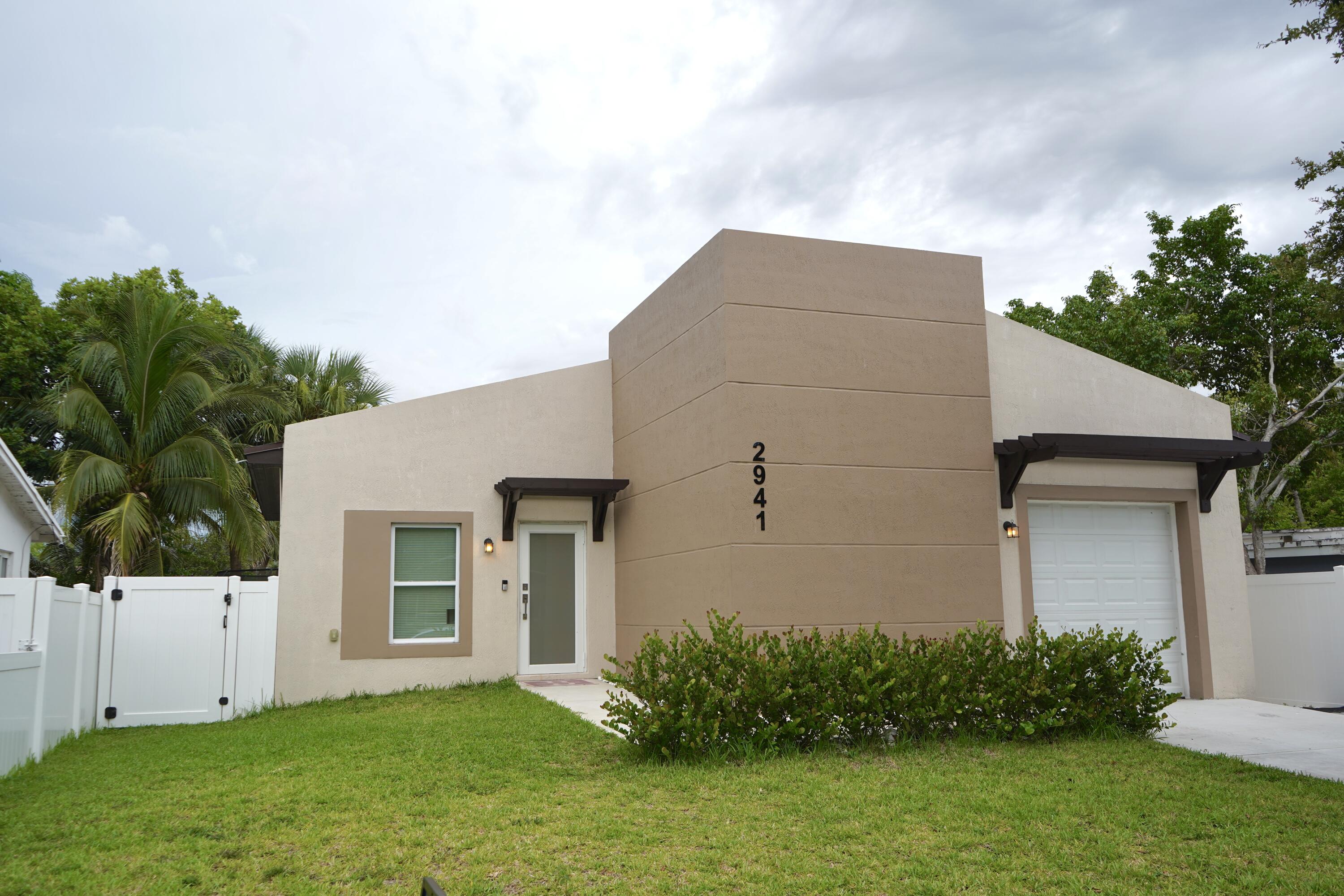 2941 NW 7th Court, Fort Lauderdale FL 33311