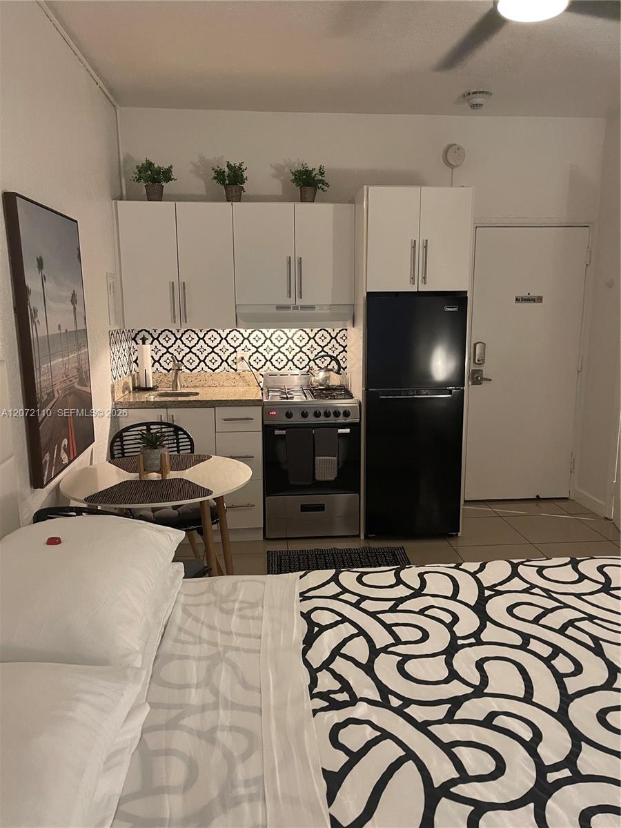 3710 Collins Ave # 208 — Photo 3