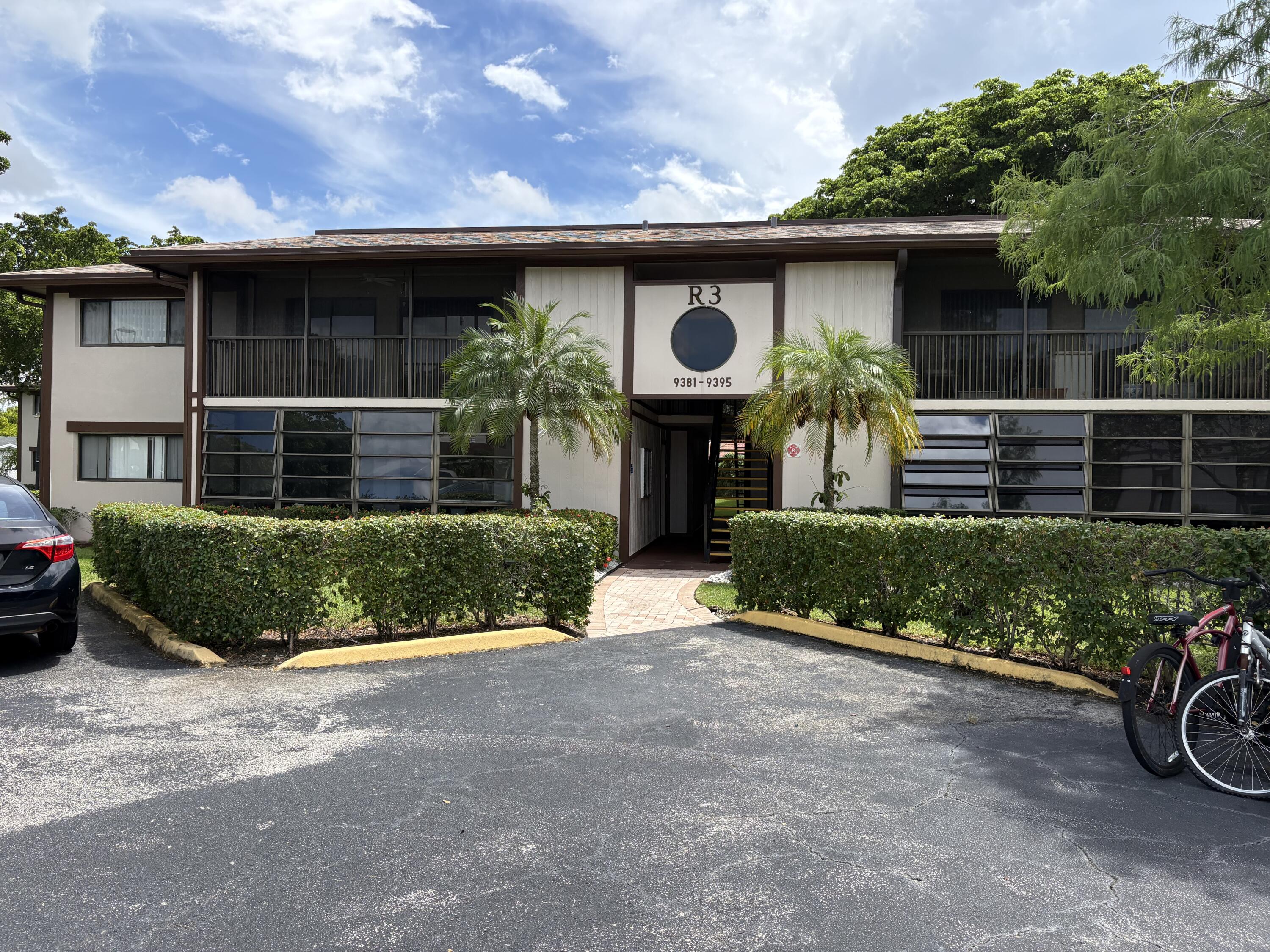 9391 S Belfort Circle # 211, Tamarac FL 33321