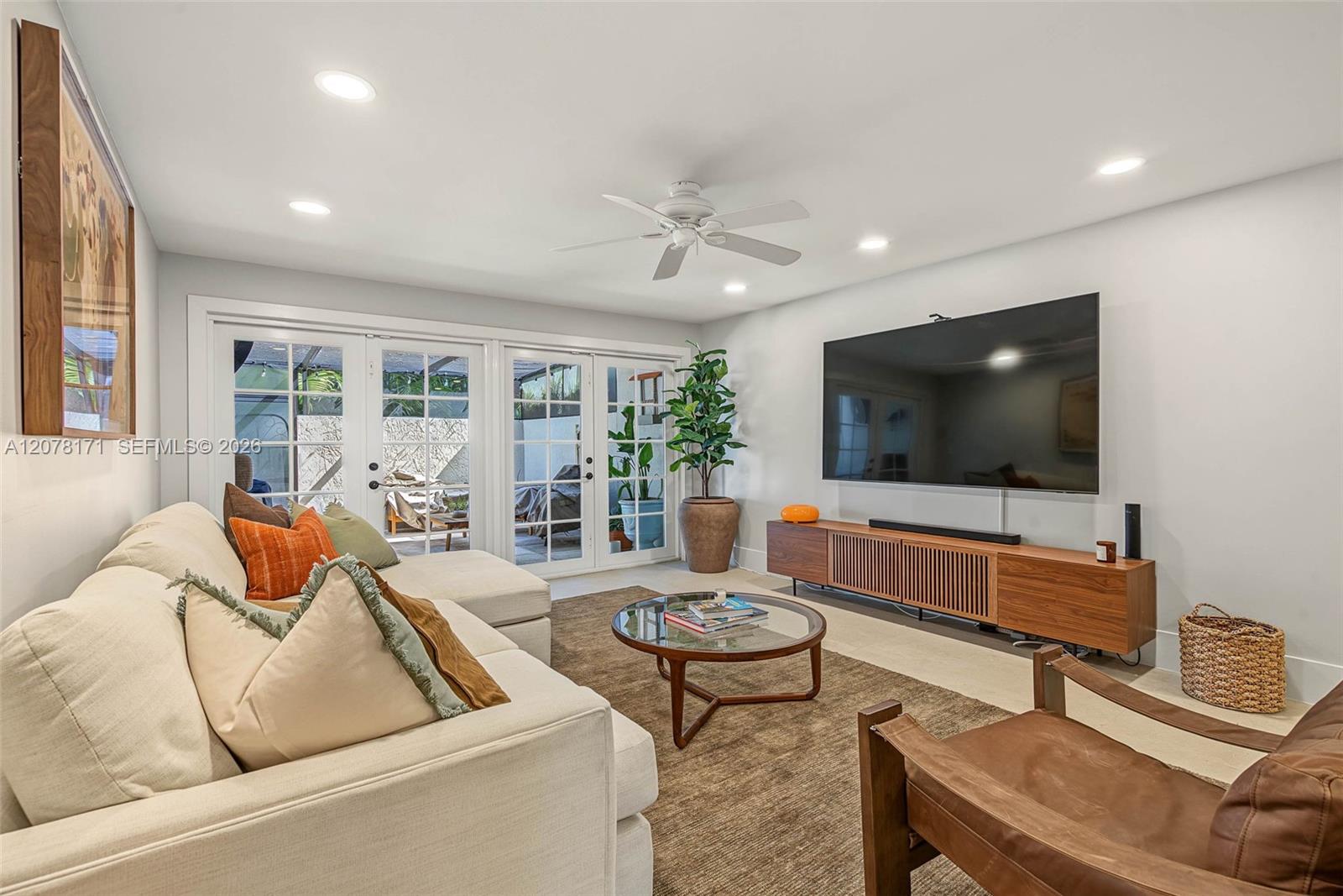 825 SE 2nd St # 825 — Photo 4