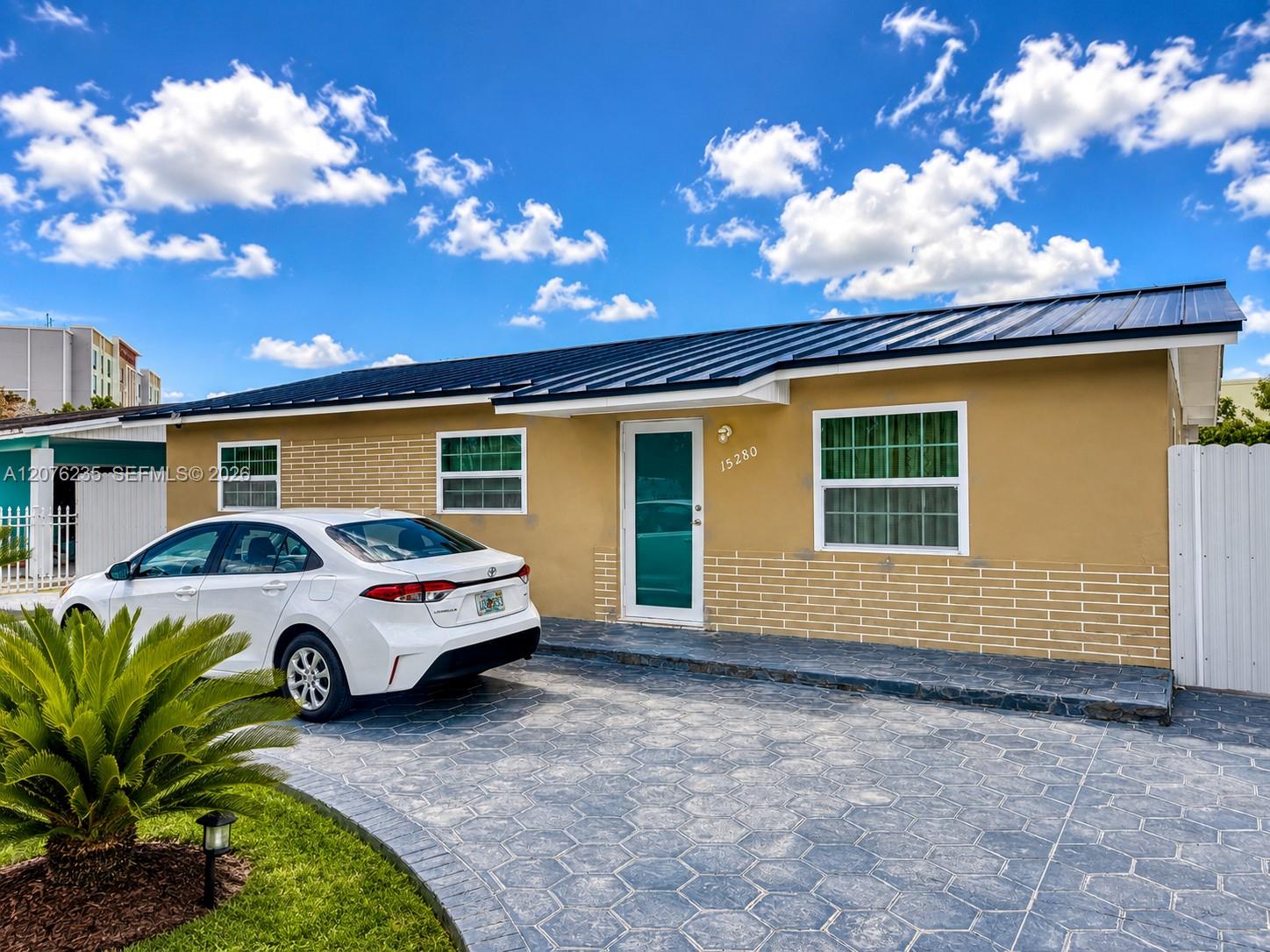 15280 SW 308th St, Homestead FL 33033