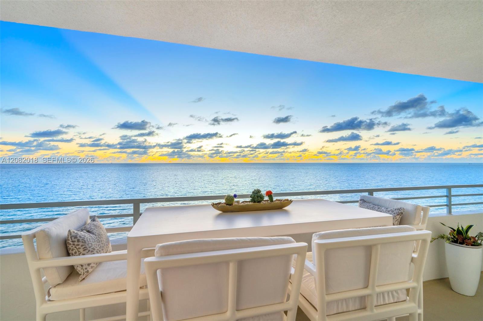 5555 Collins Ave # 16H — Photo 4
