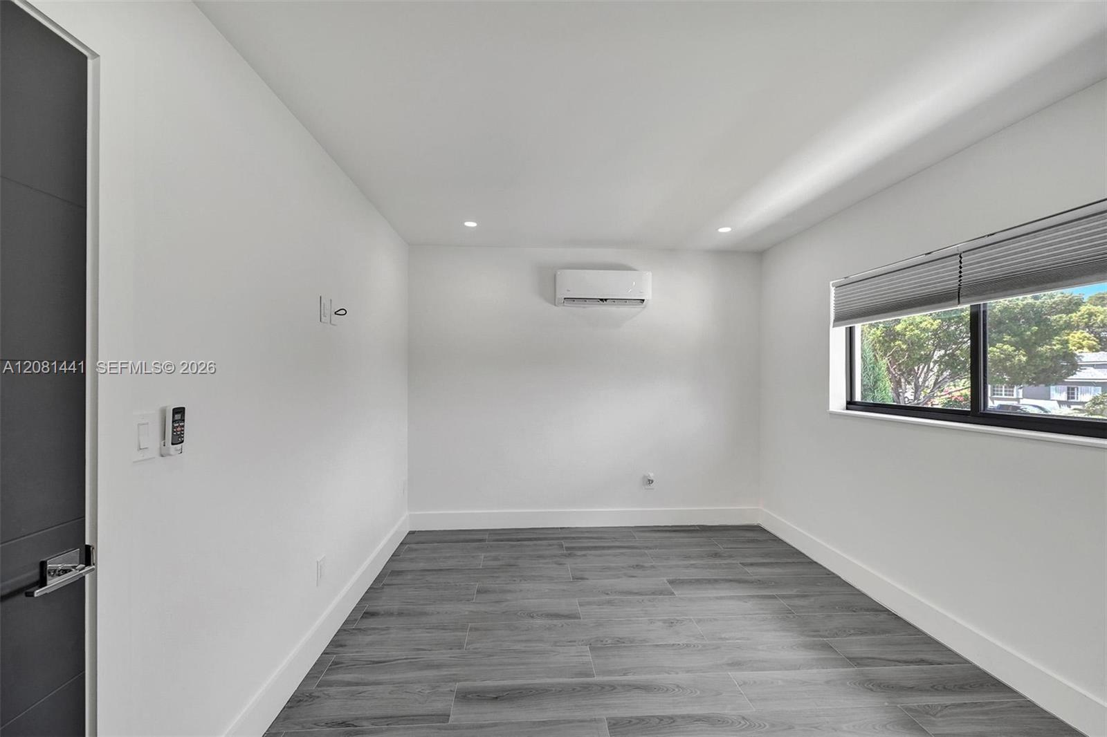 3362 SW 7th St # 3362 — Photo 4