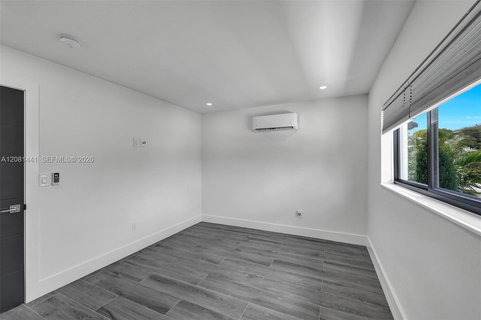 3362 SW 7th St # 3362 — Photo 5