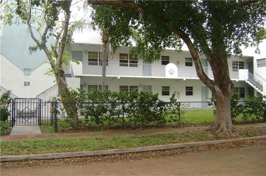 1925 Madison Street # 17, Hollywood FL 33020