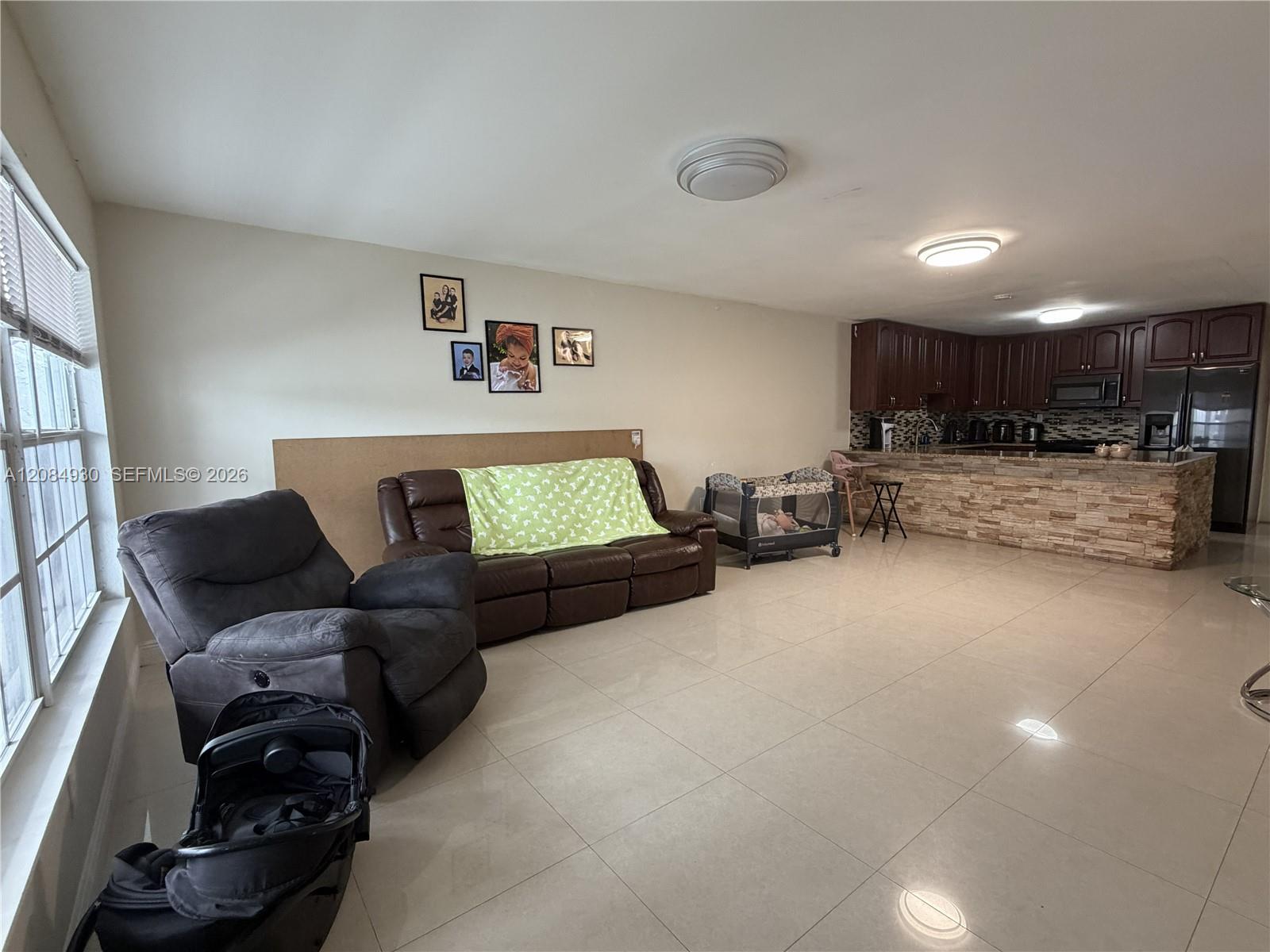 4435 NW 185th St — Photo 4
