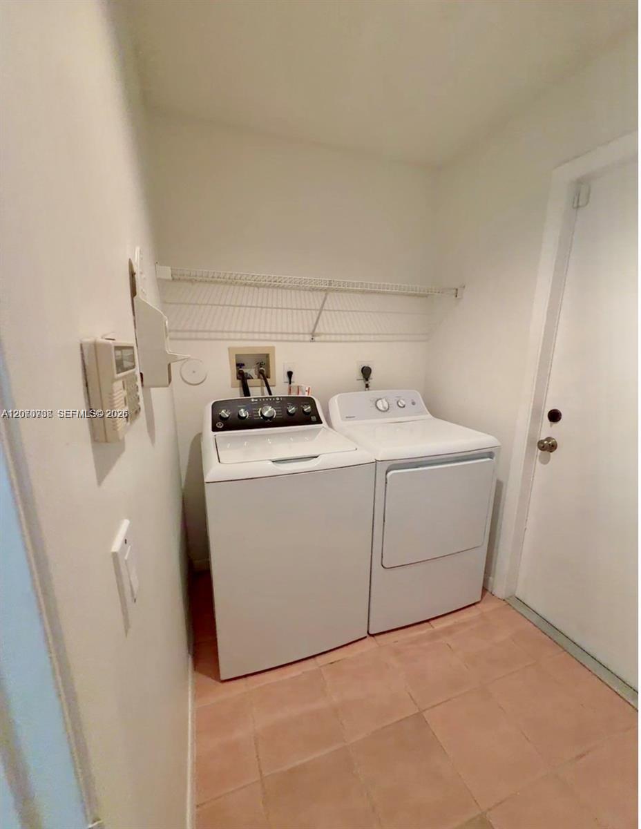 1064 Cedar Falls Dr — Photo 4