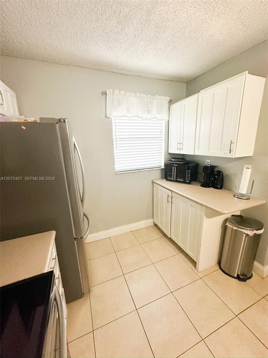 2860 Somerset Dr # 400K — Photo 5