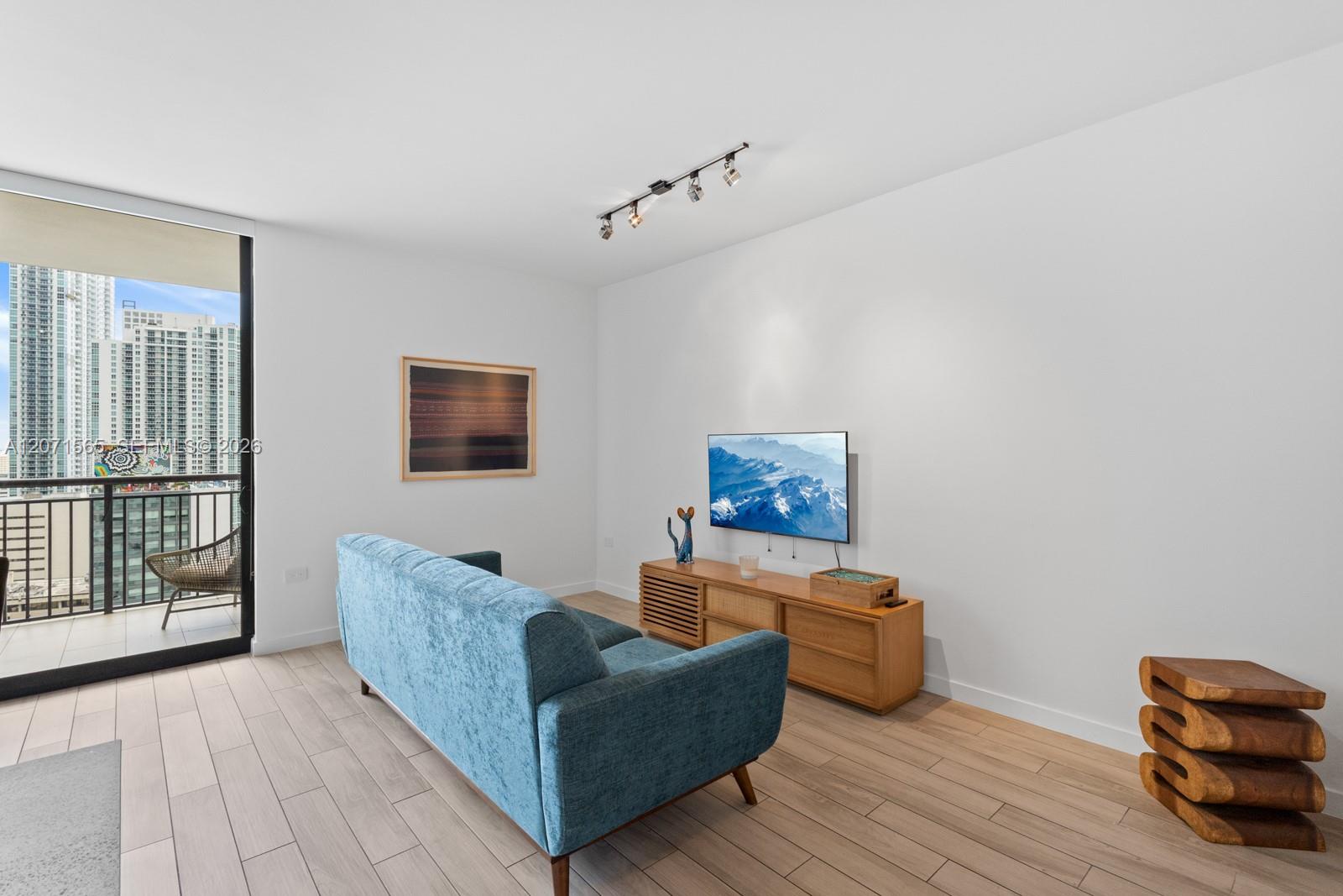 999 SW 1st Ave # 2502 View 9