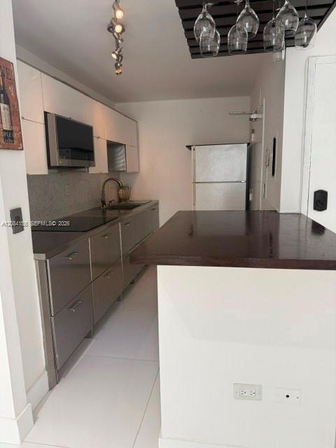5555 Collins Ave # 4P — Photo 2