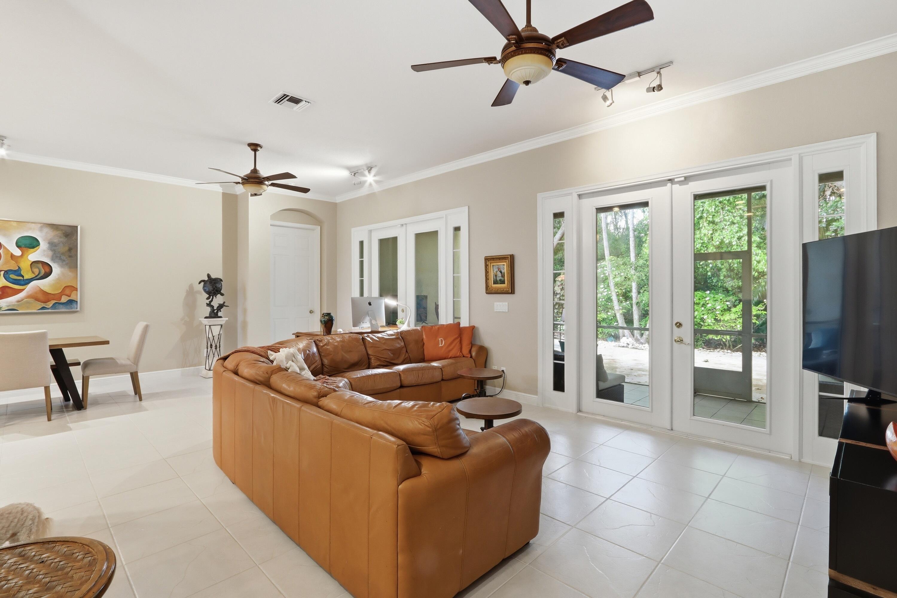 5677 Via De La Plata Circle, Delray Beach FL 33484