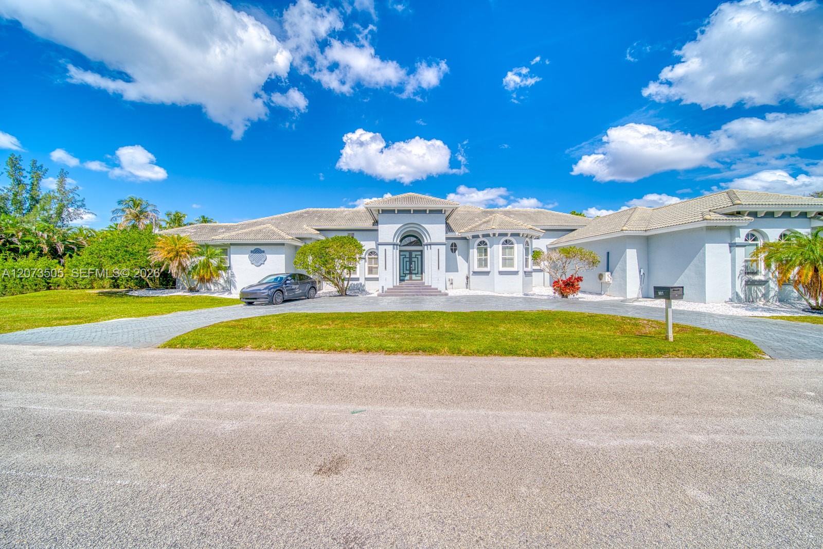901 NW 122nd Ave, Plantation FL 33325