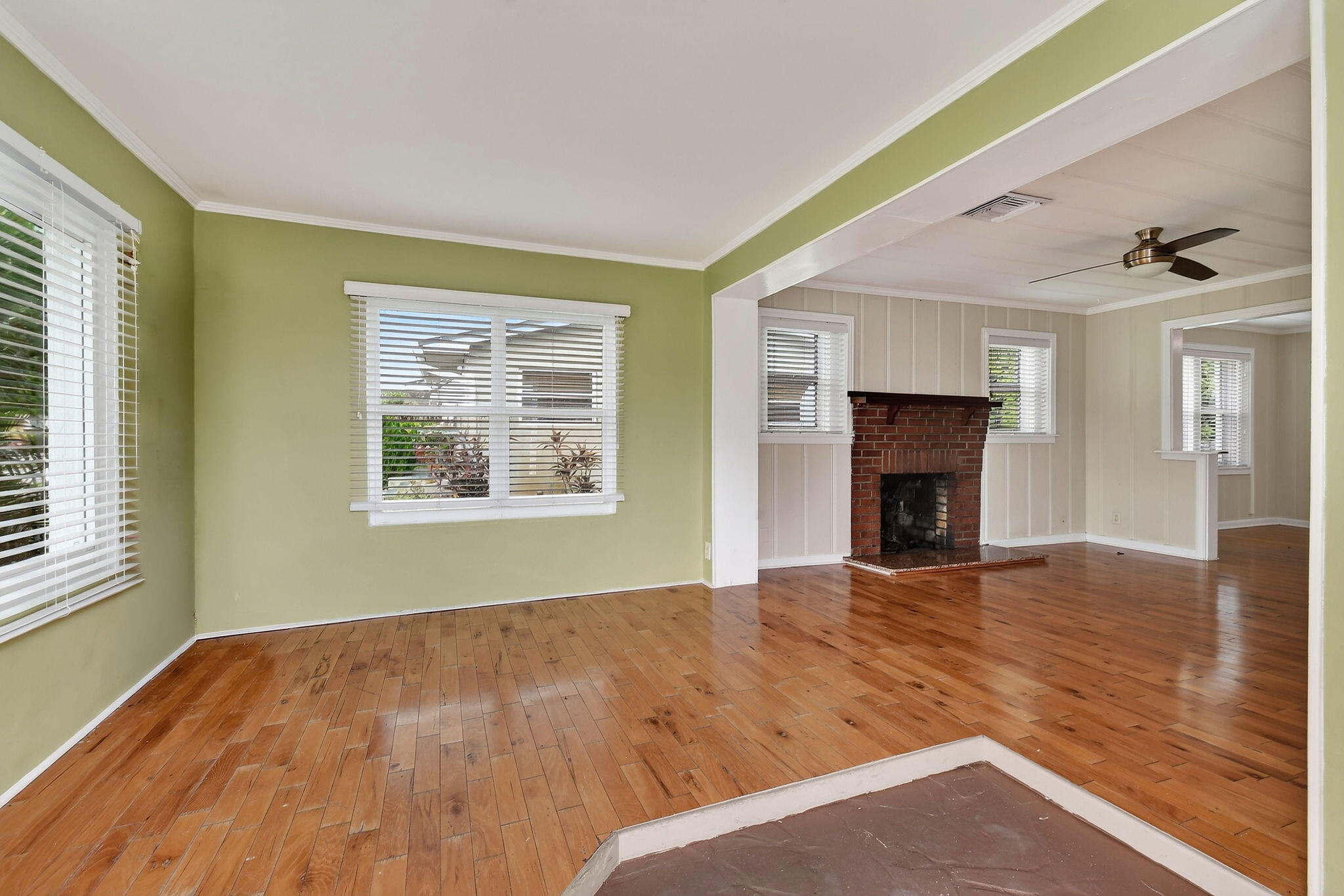 411 Evergreen Drive — Photo 4