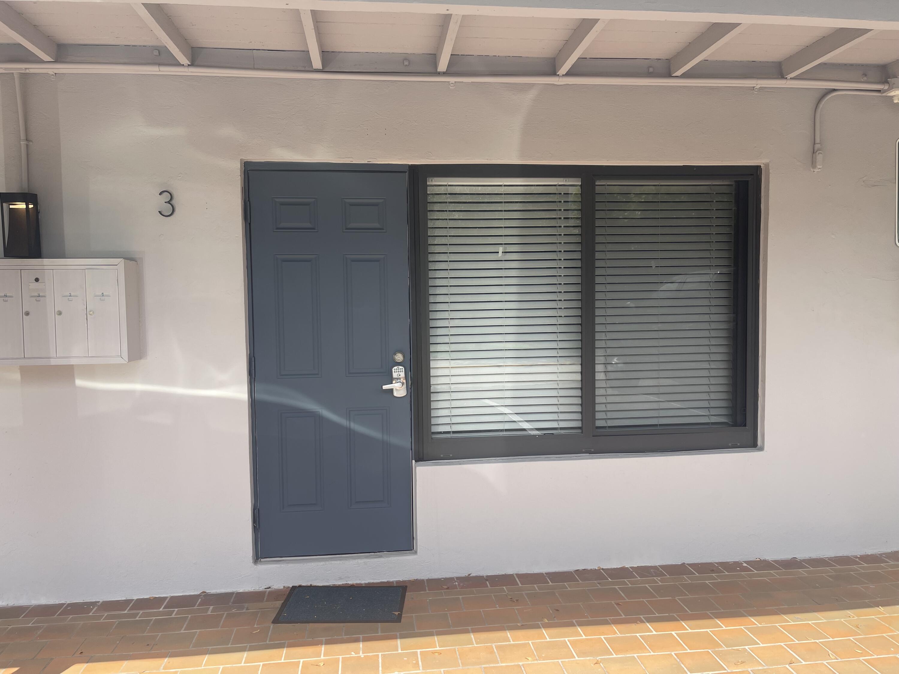 824 NE 4th Street # 3 — Photo 3