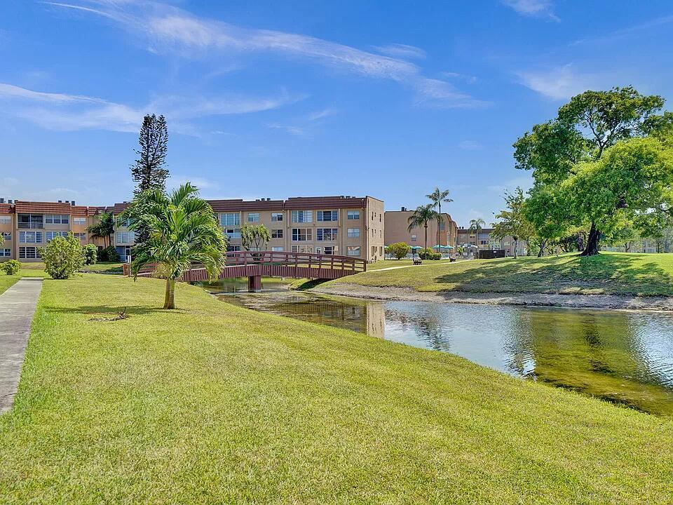9020 Sunrise Lakes Boulevard # 201, Sunrise FL 33322
