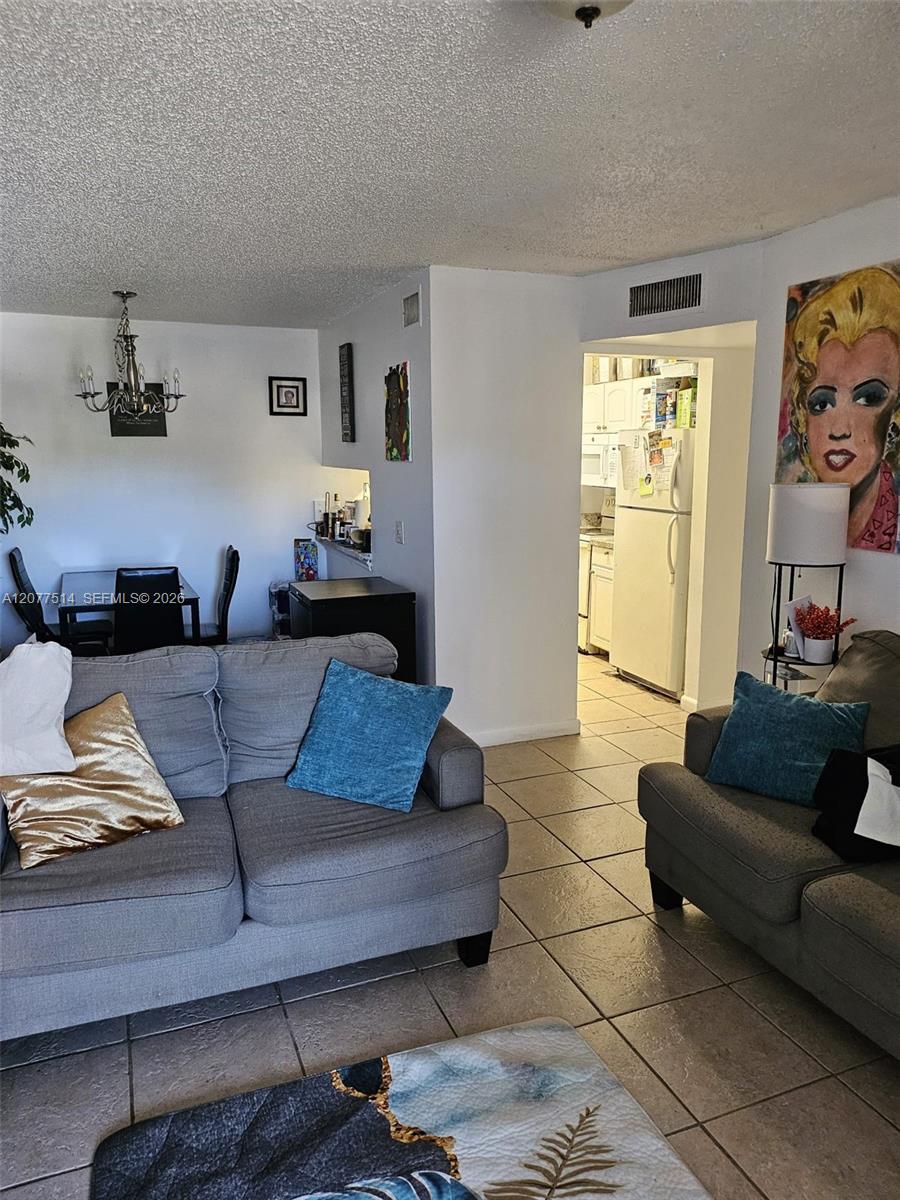 1838 Abbey Rd # 208 — Photo 4