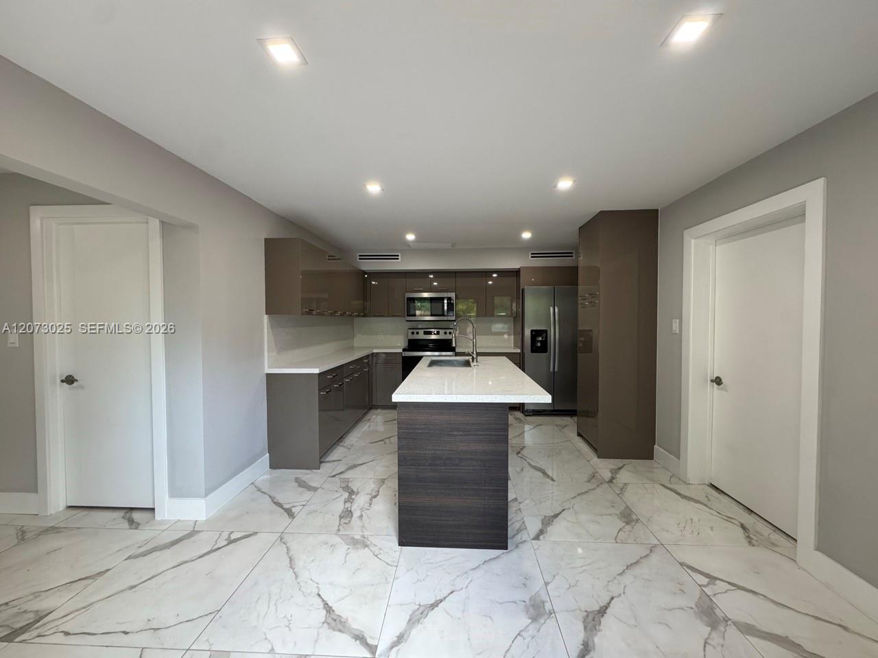 15011 Coconut Ct # 15011 — Photo 3