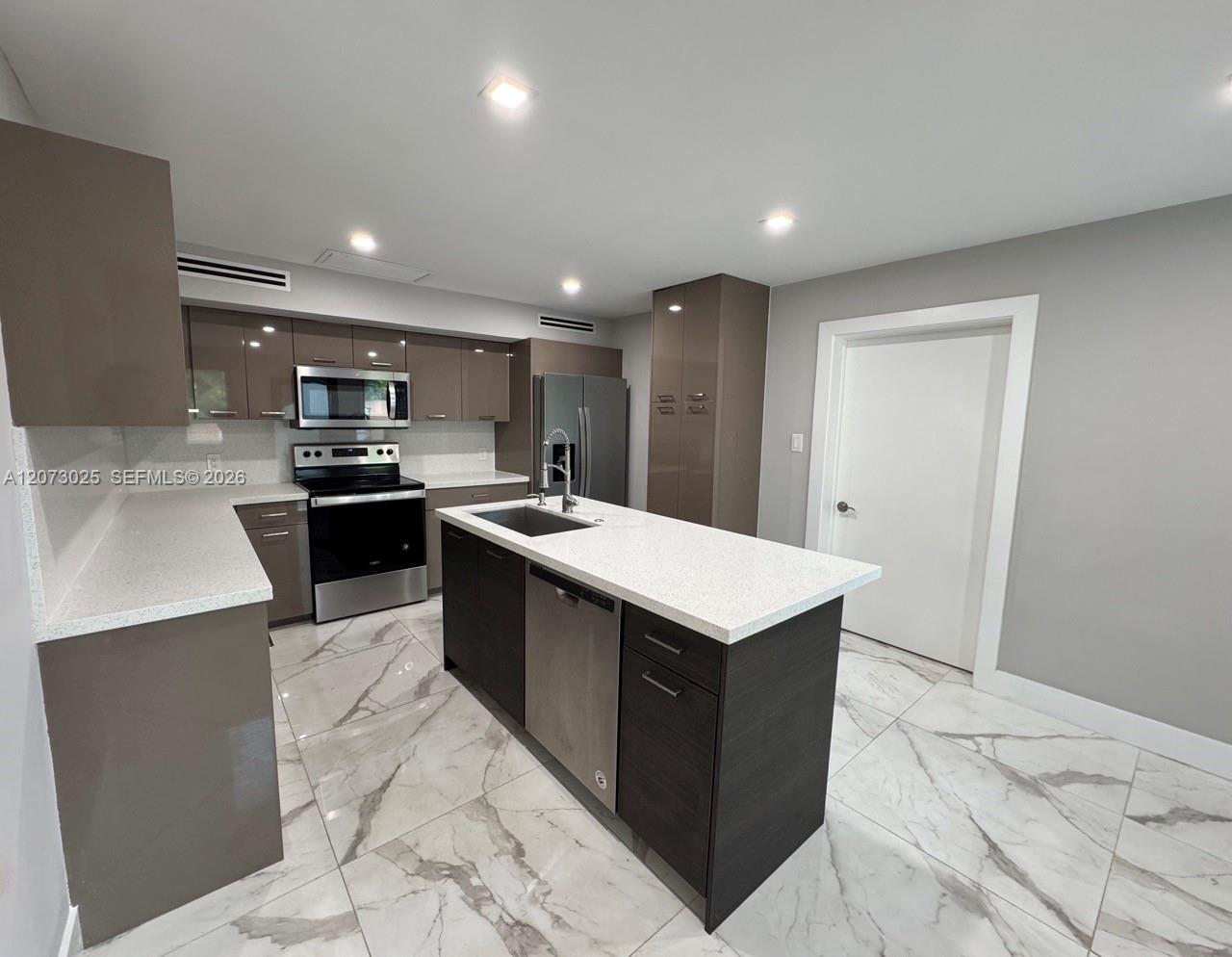 15011 Coconut Ct # 15011 — Photo 5