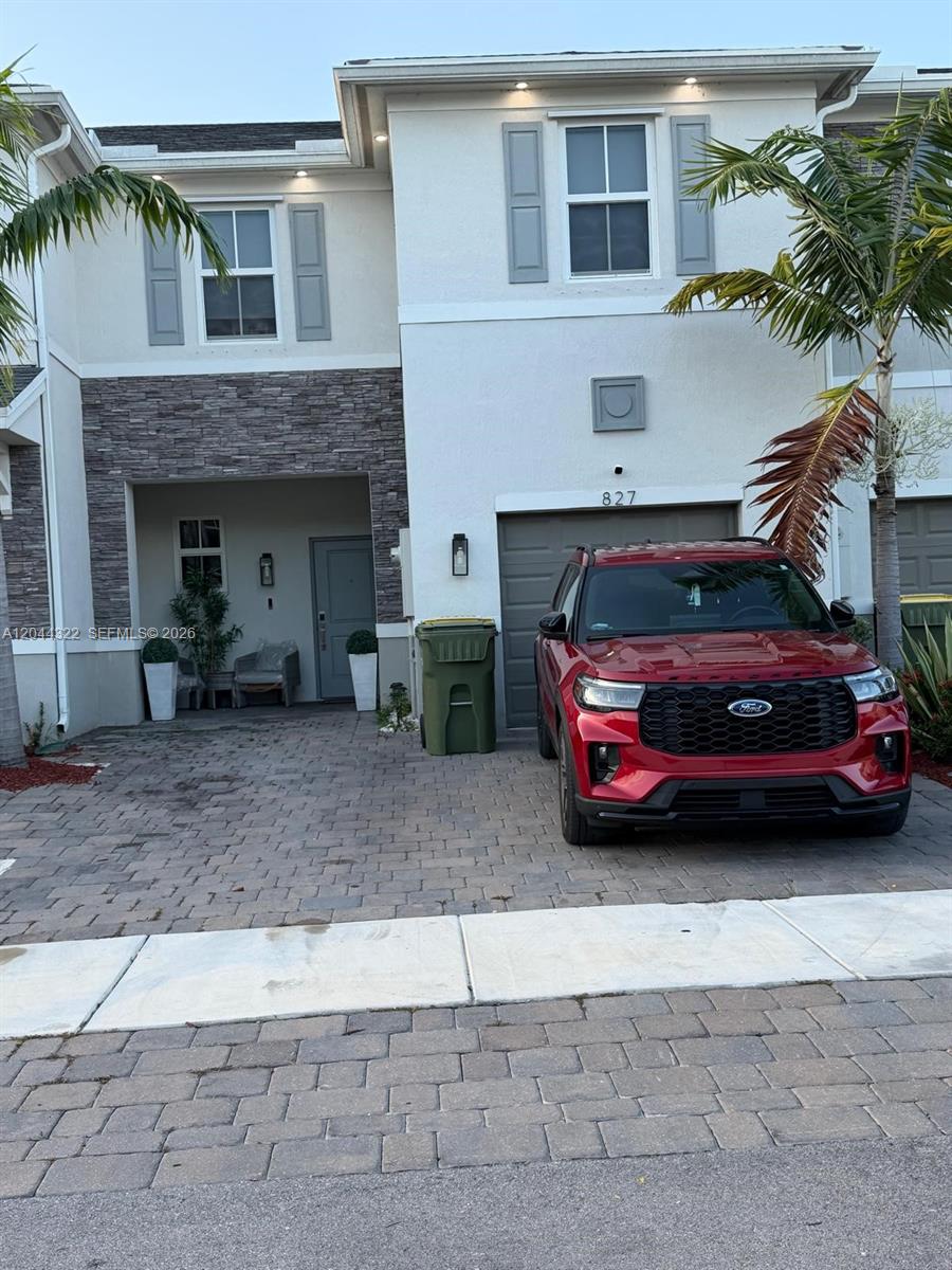827 SE 18th St # 827, Homestead FL 33034