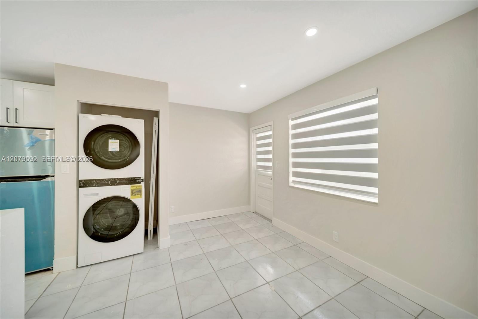 4051 NE 13th Ave # 3 — Photo 3