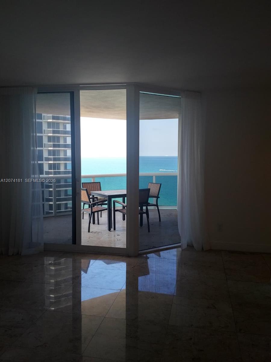 4775 Collins Ave # 2208 — Photo 5