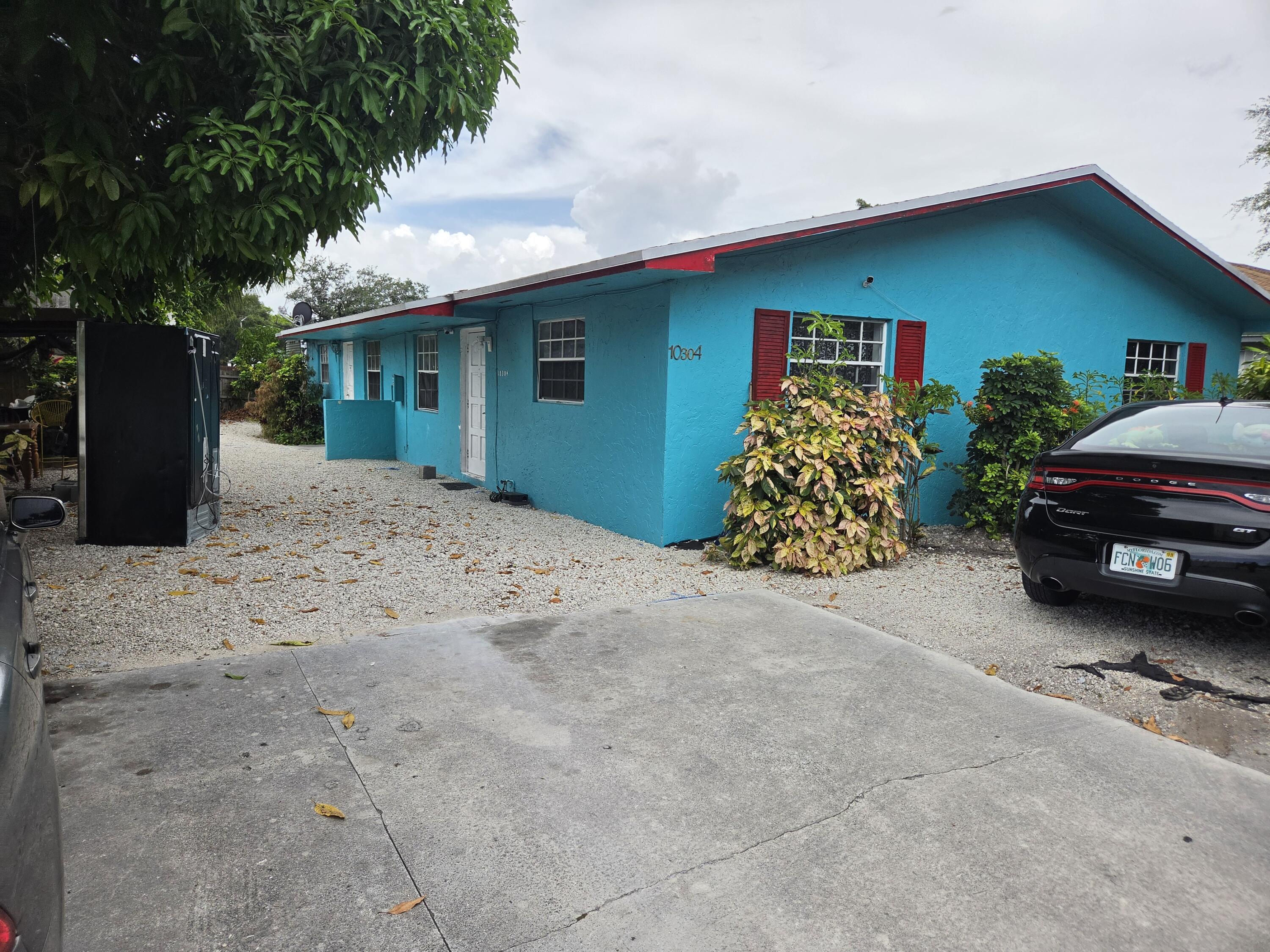 10304 NW 10TH Avenue — Photo 3