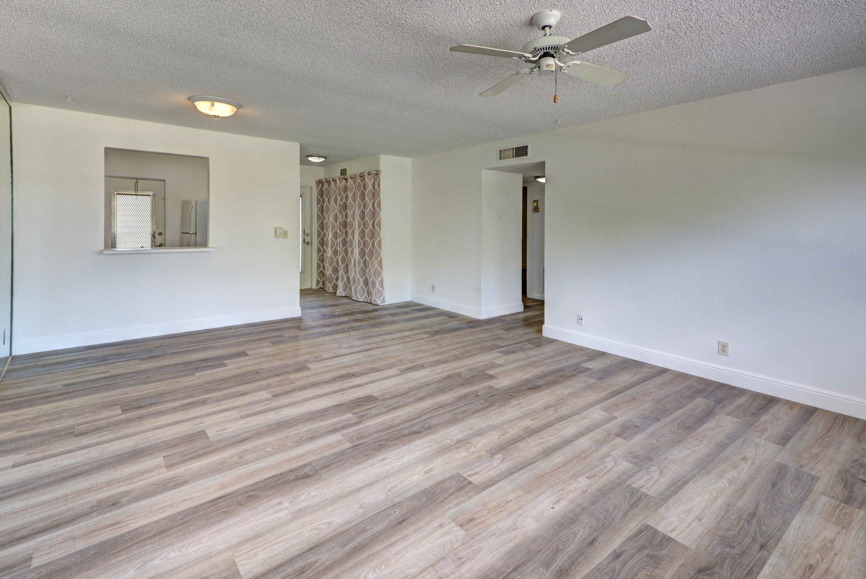 420 SE 2ND Avenue # 23 — Photo 5