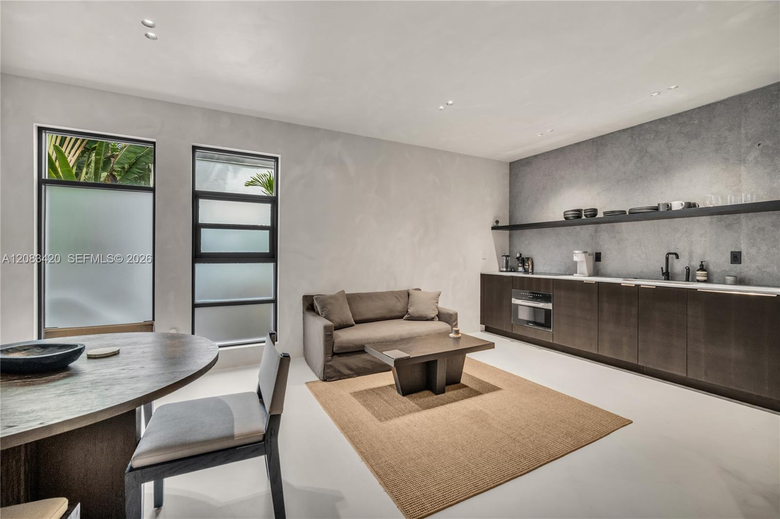1545 Jefferson Ave # 102 — Photo 4