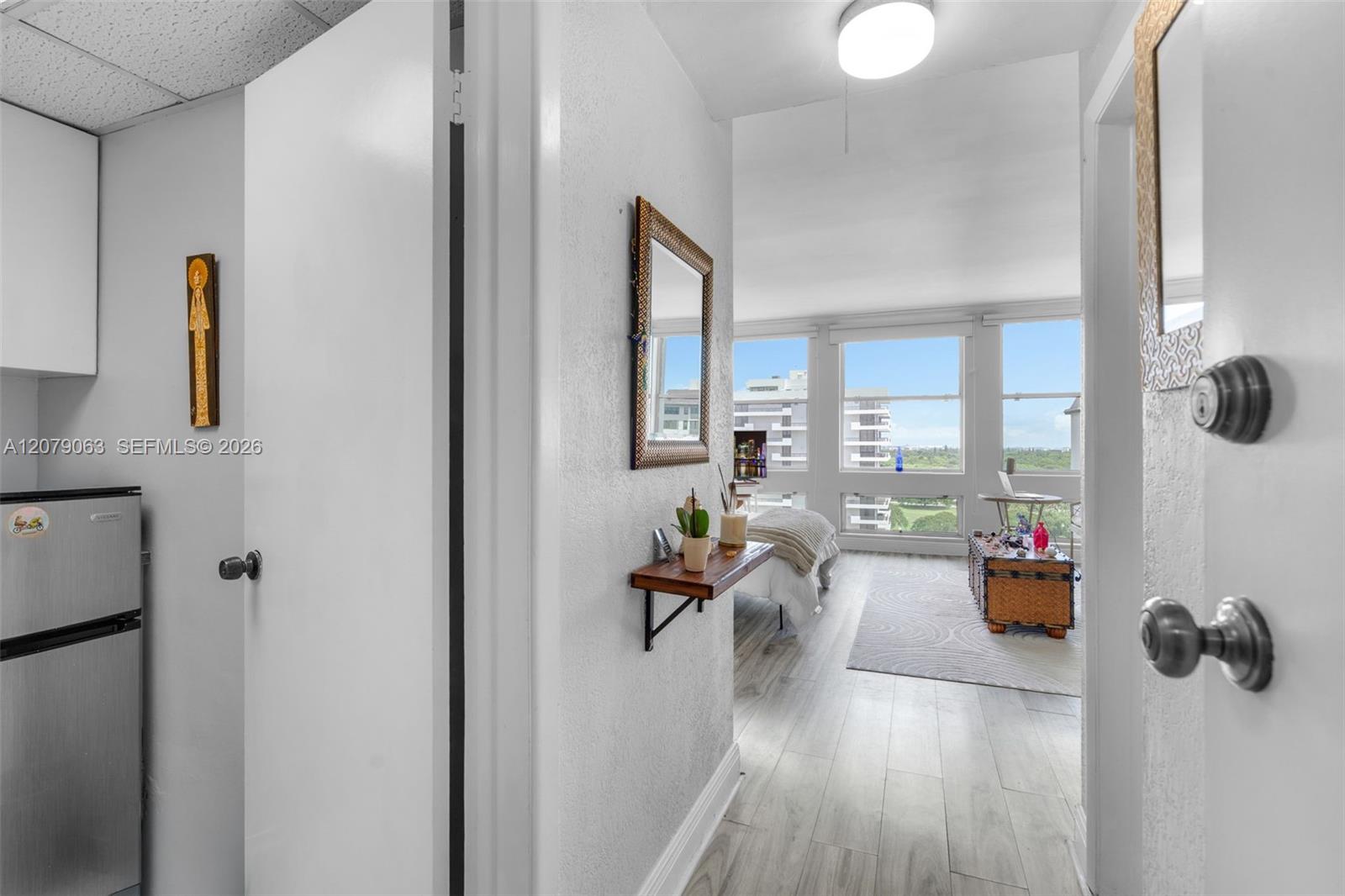 700 Biltmore Way # 1017 — Photo 2