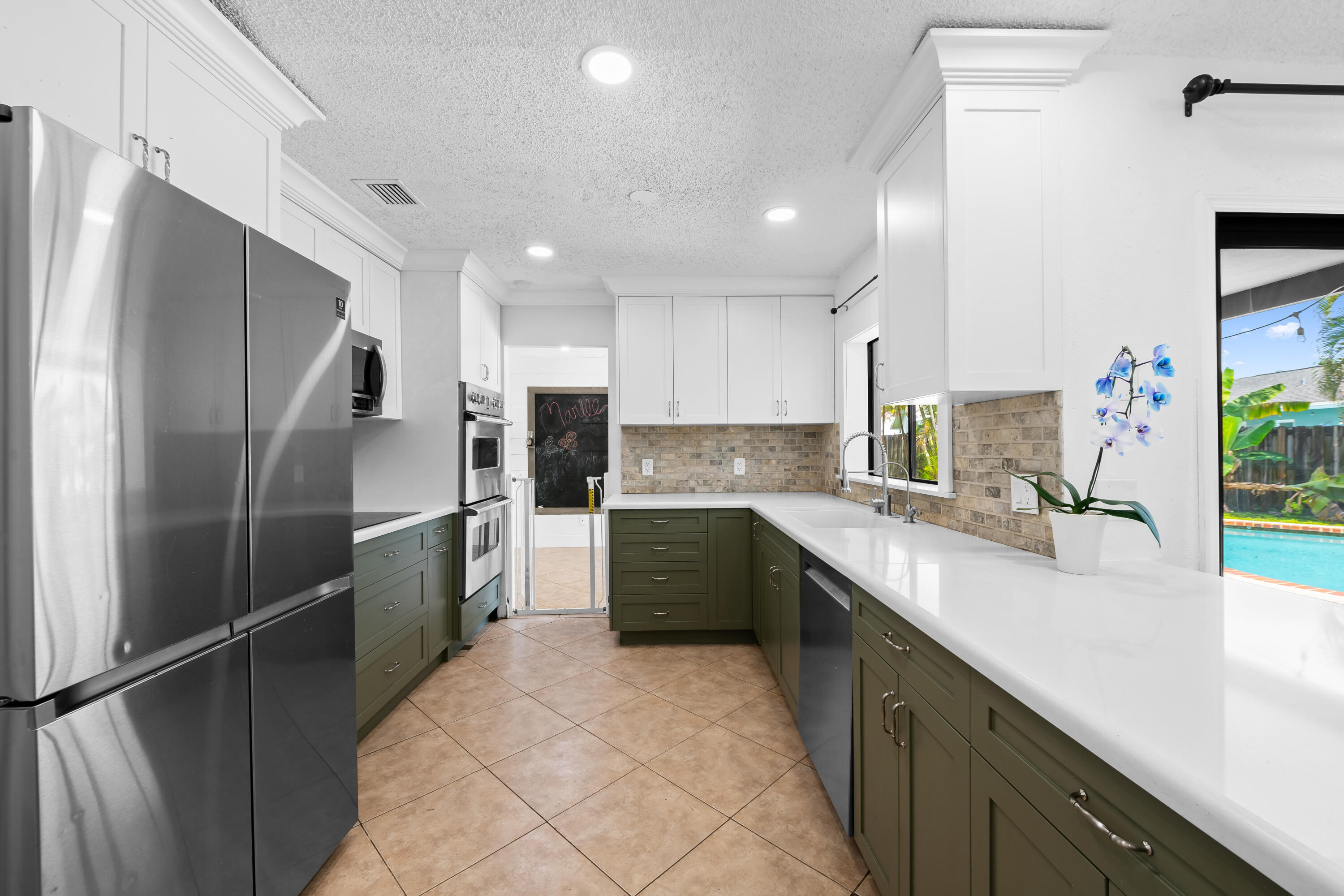 9965 NW 23RD Street — Photo 3