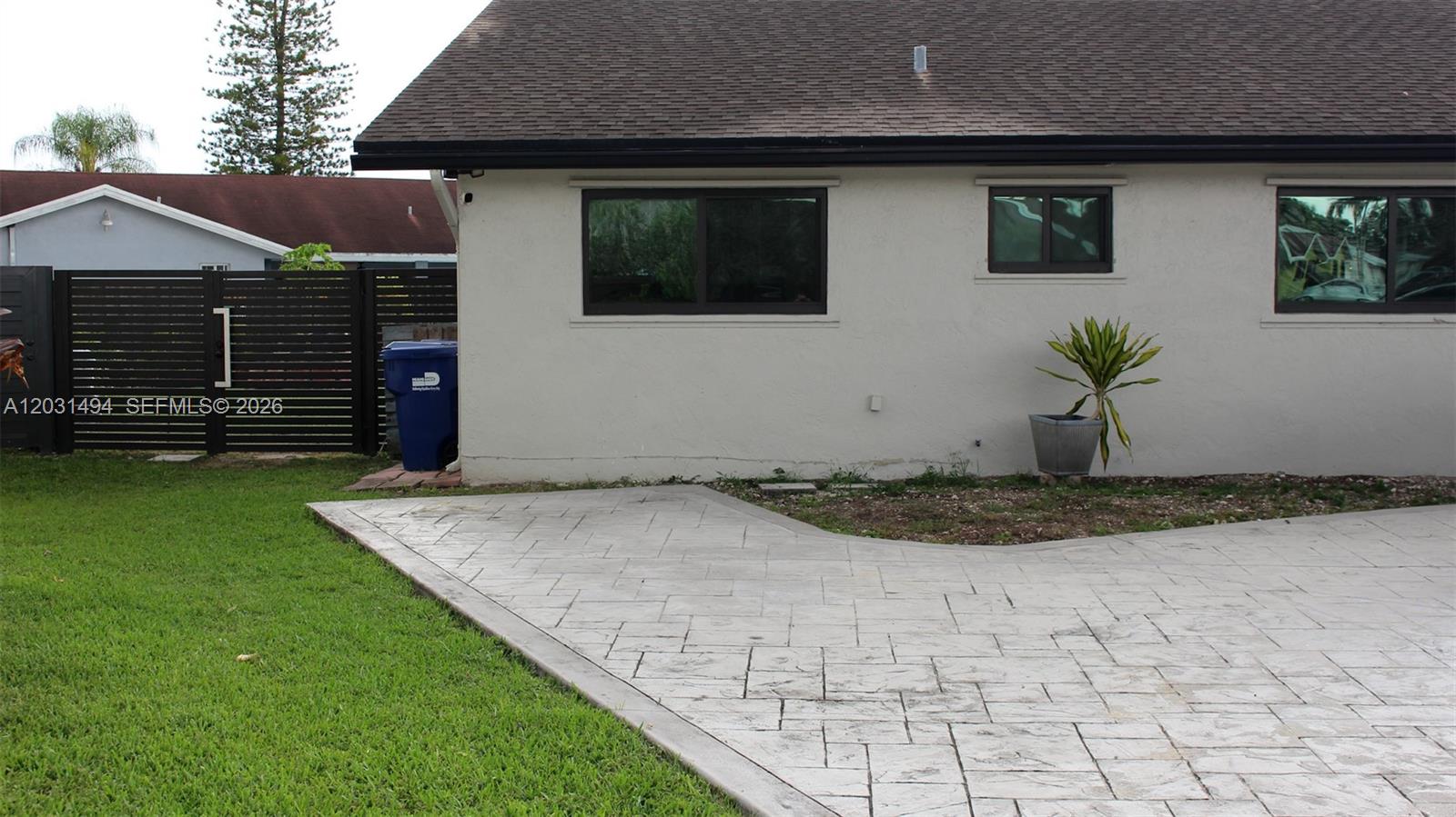 14680 SW 107th Ter — Photo 2