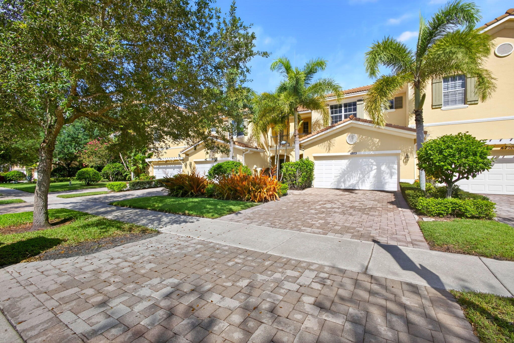 4803 CADIZ Circle — Photo 3