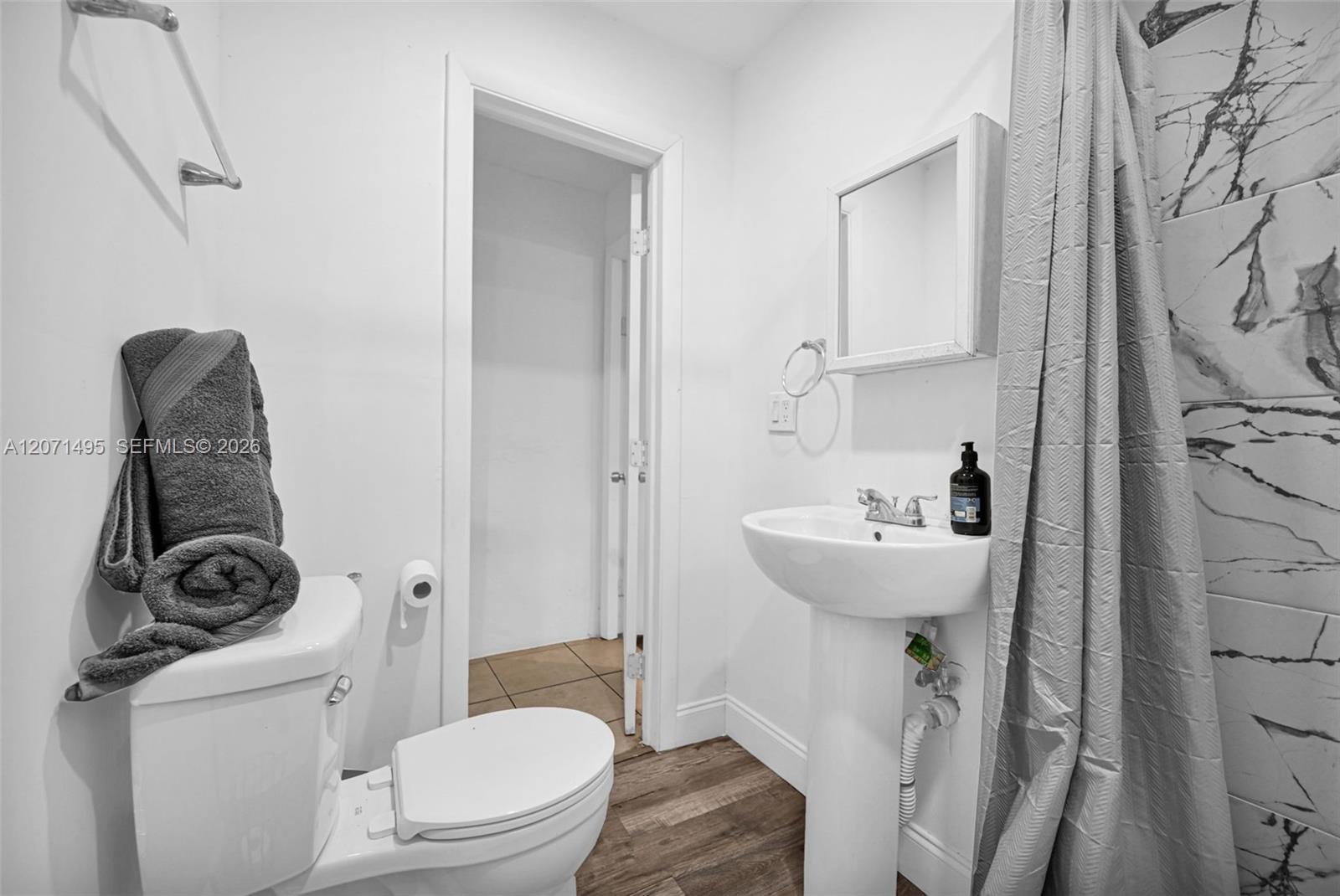 370 NE 87th St View 12