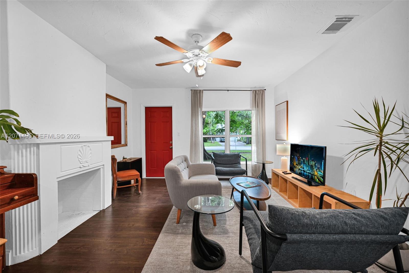 370 NE 87th St View 4