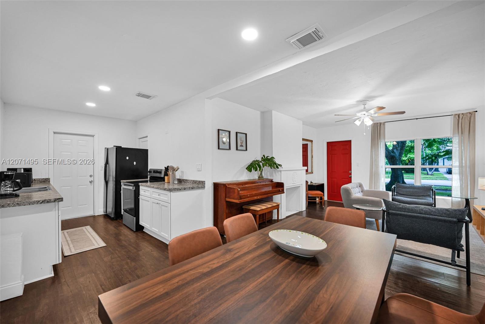 370 NE 87th St View 6