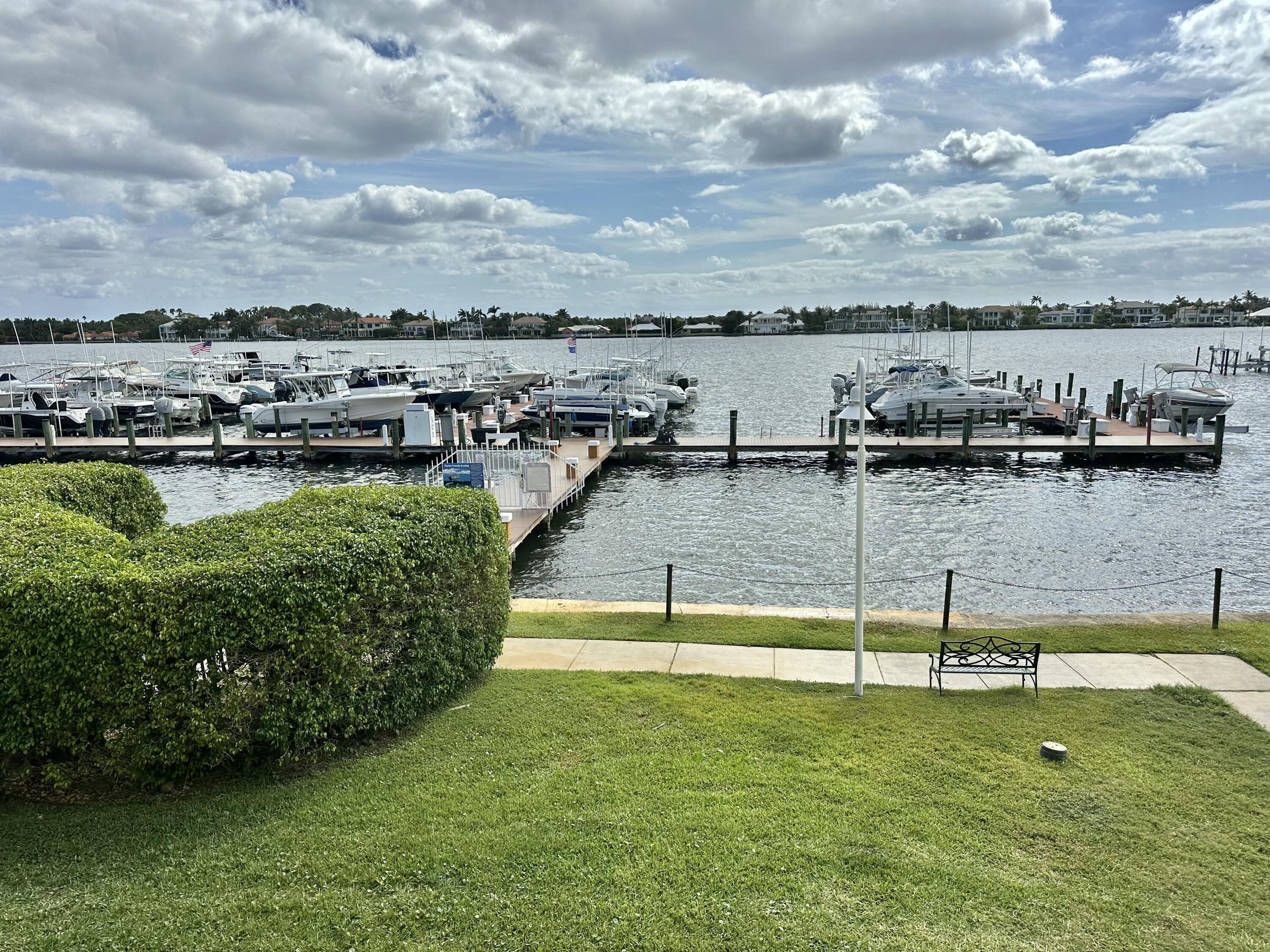 167 Yacht Club Way # 204, Hypoluxo FL 33462