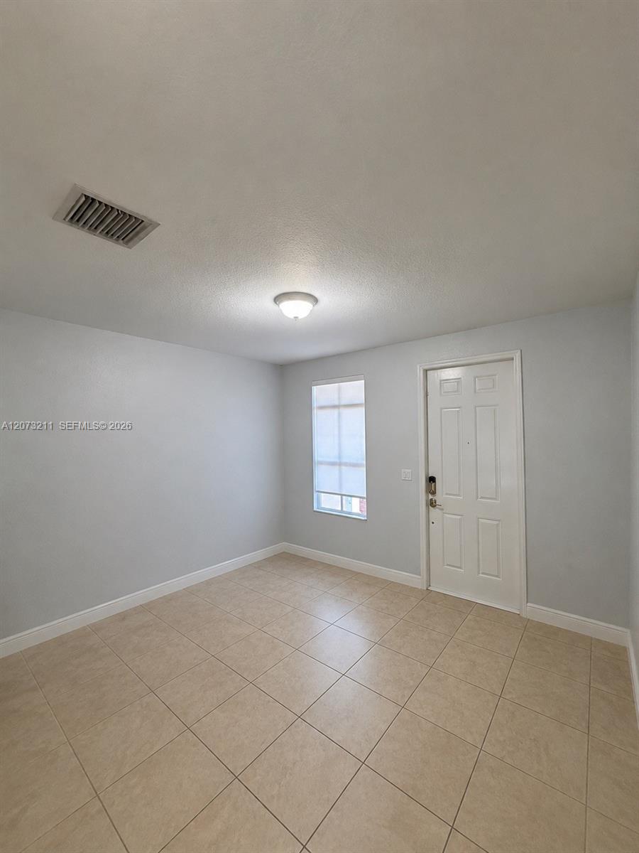 14701 SW 22nd Ter — Photo 2