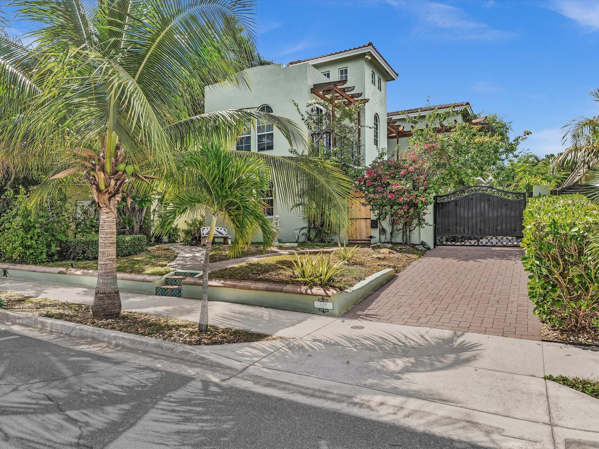724 PARK Place, West Palm Beach FL 33401