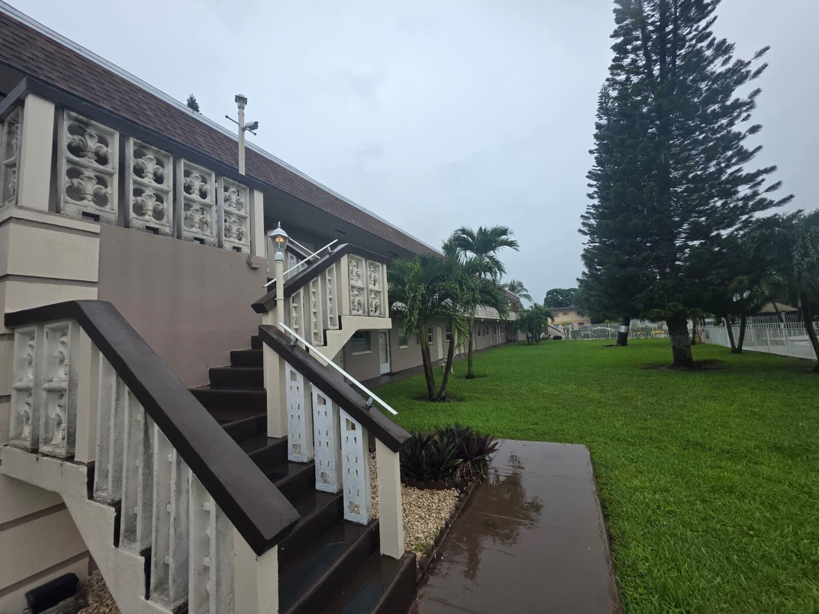 2839 Taylor Street # 10, Hollywood FL 33020
