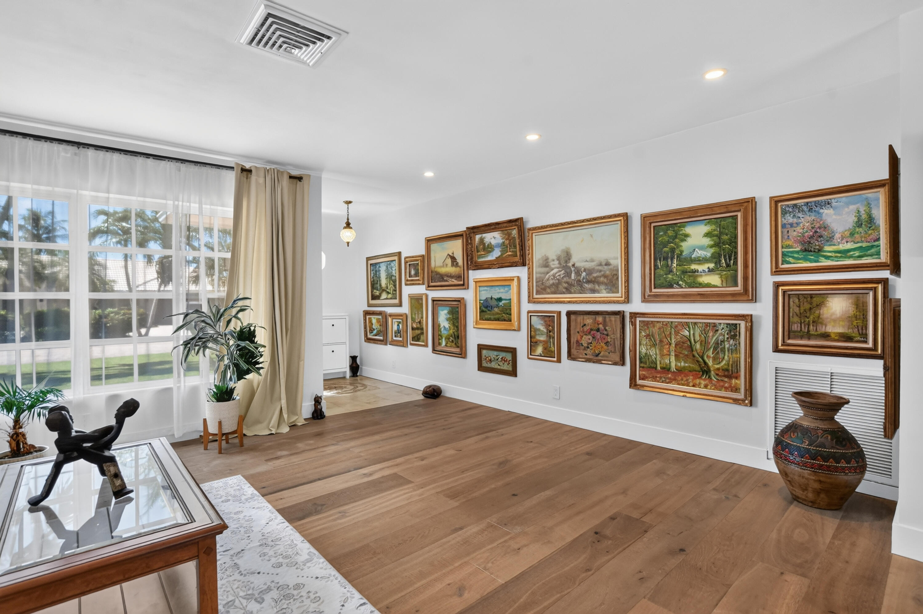 741 BERKELEY Street — Photo 3
