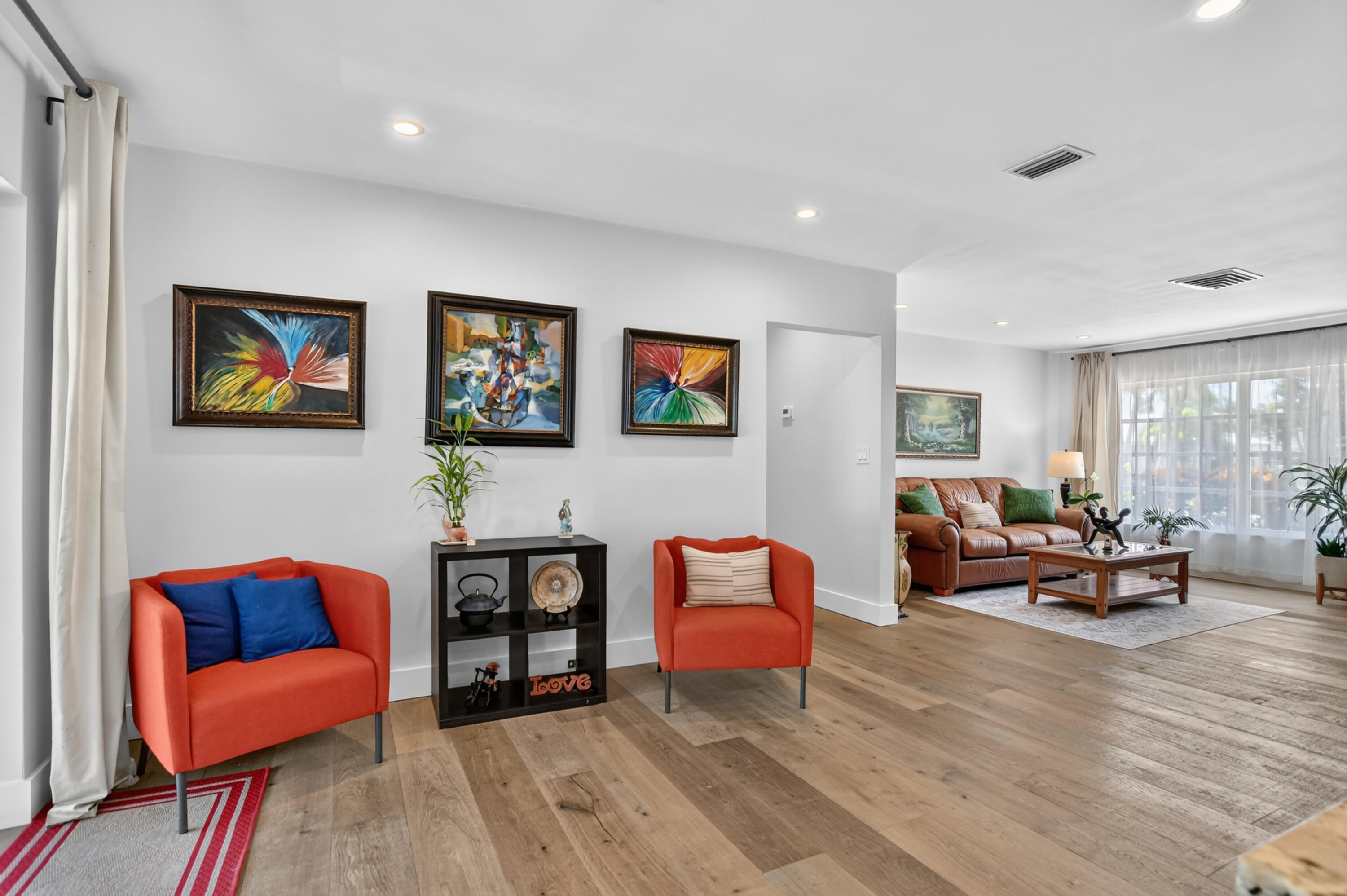 741 BERKELEY Street — Photo 4