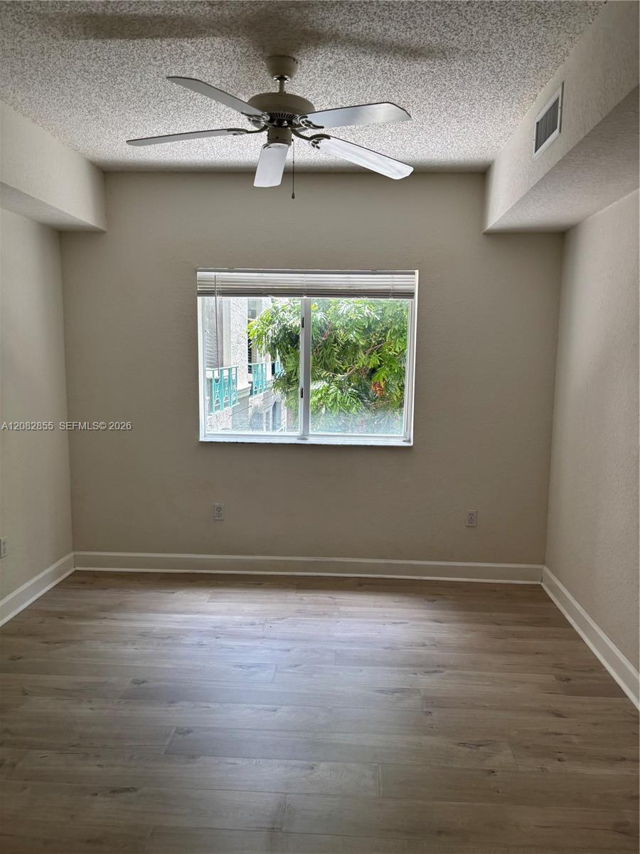 6001 SW 70th St # 324 — Photo 5
