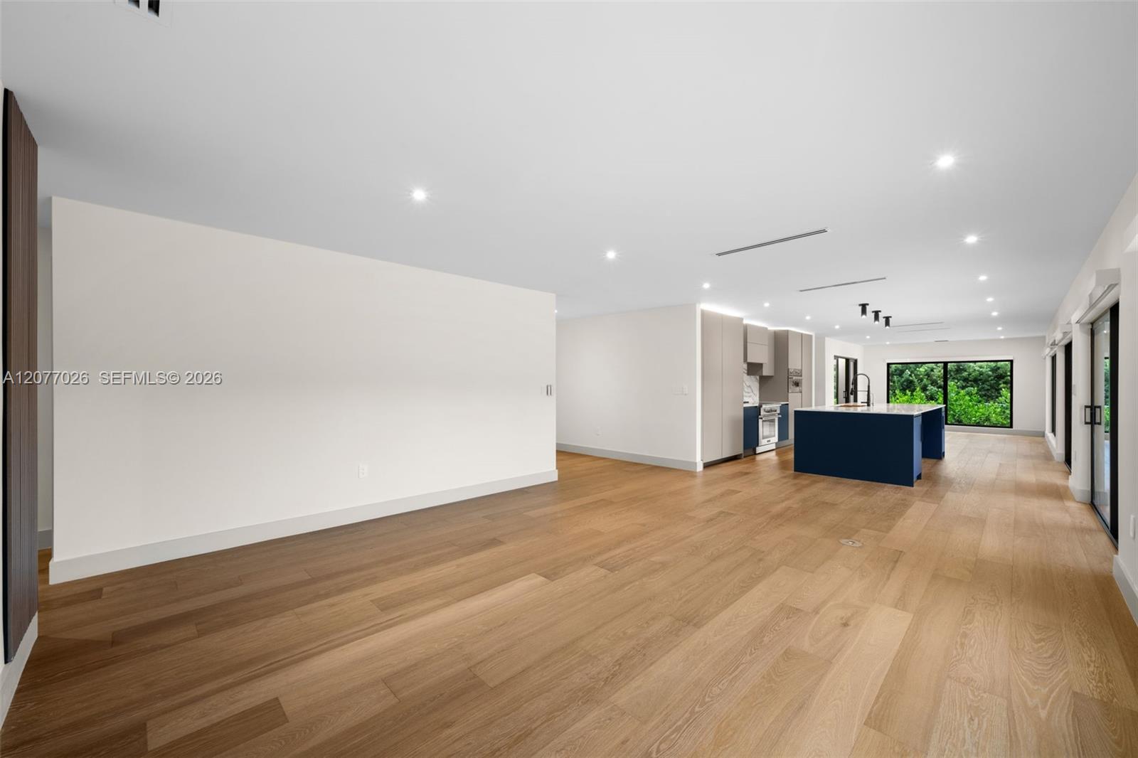 1520 Lugo Ave — Photo 5