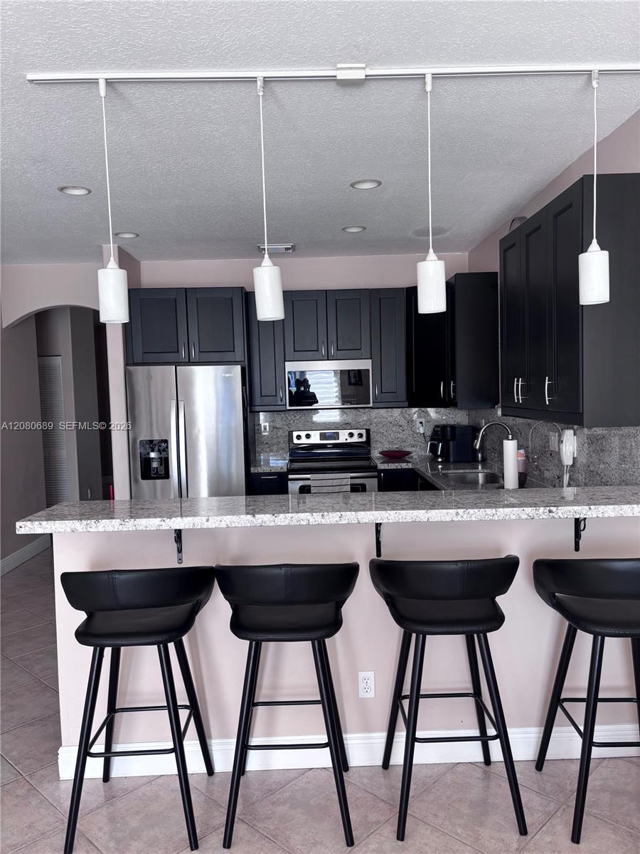 2223 SW 134th Ave — Photo 3