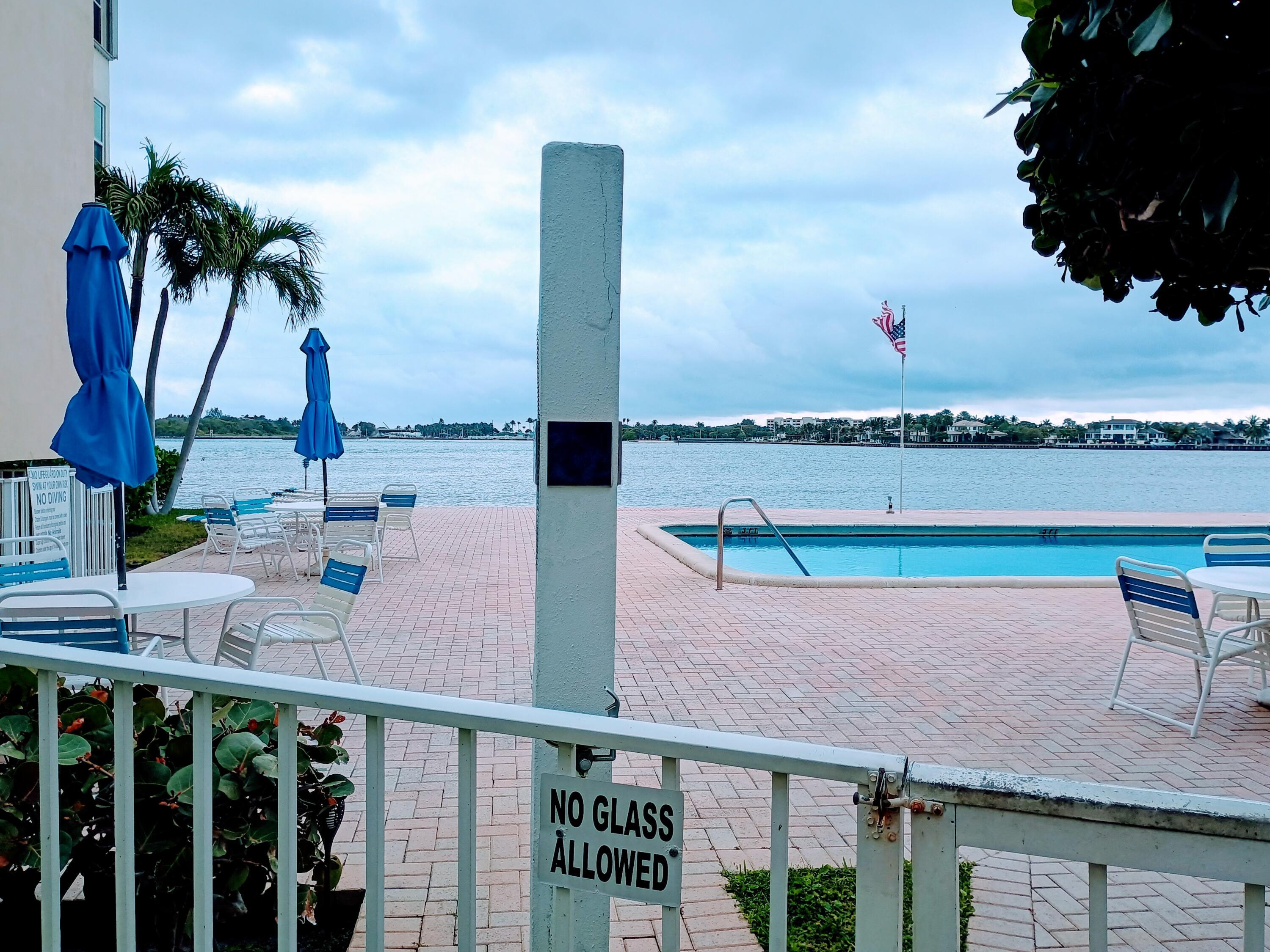 1810 New Palm Way # 215, Boynton Beach FL 33435