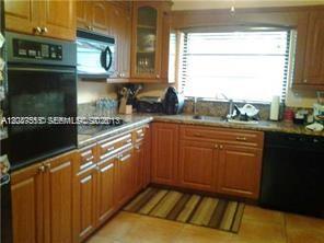 10934 SW 158th Ter # 0 — Photo 3